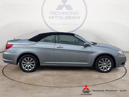 2013 Chrysler 200 Touring