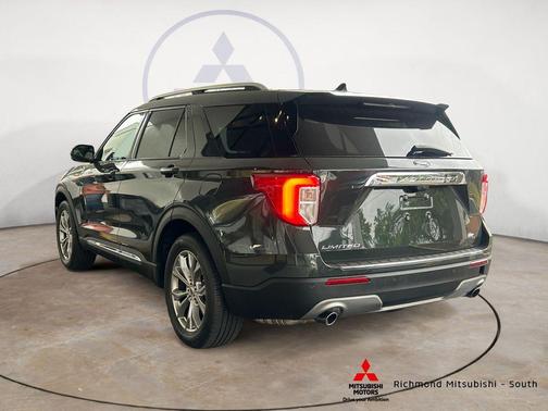 Green Metallic 2022 Ford Explorer Limited