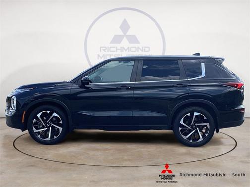 2022 Mitsubishi Outlander ES
