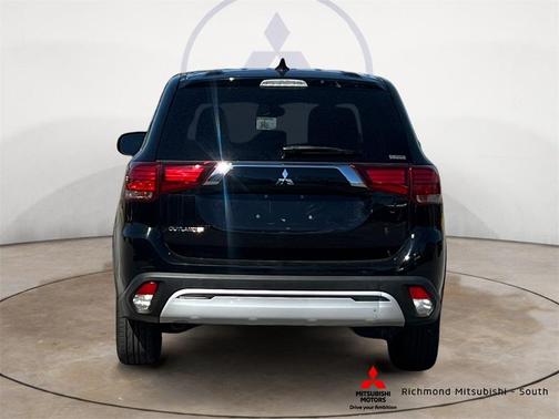 2020 Mitsubishi Outlander SE