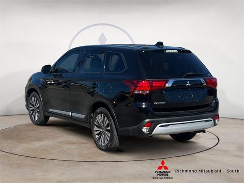 2020 Mitsubishi Outlander SE