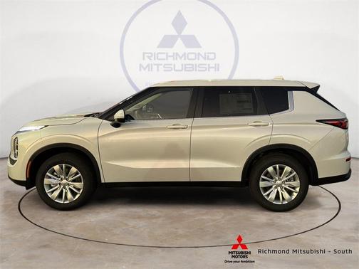 2026 Mitsubishi Outlander ES