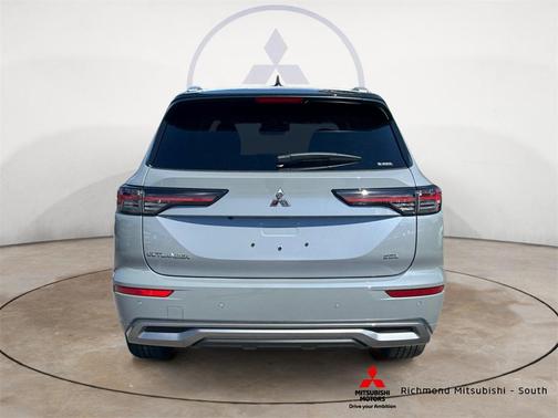 2025 Mitsubishi Outlander SEL