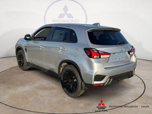 Alloy Silver Metallic 2026 Mitsubishi Outlander Sport 2.0 LE