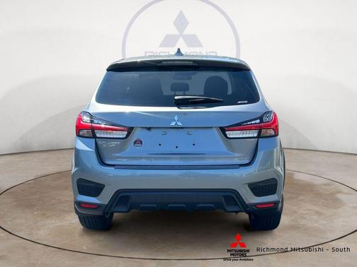 Mercury Gray Metallic 2023 Mitsubishi Outlander Sport 2.0 SE