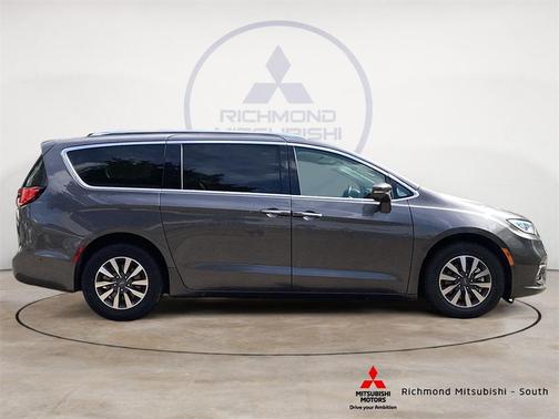 2021 Chrysler Pacifica Hybrid Touring L
