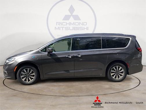2021 Chrysler Pacifica Hybrid Touring L