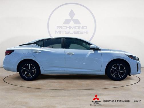 Cloud White 2024 Nissan Sentra SV