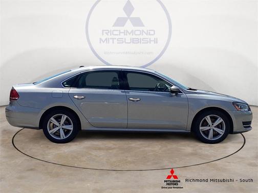 2012 Volkswagen Passat 2.5 SE