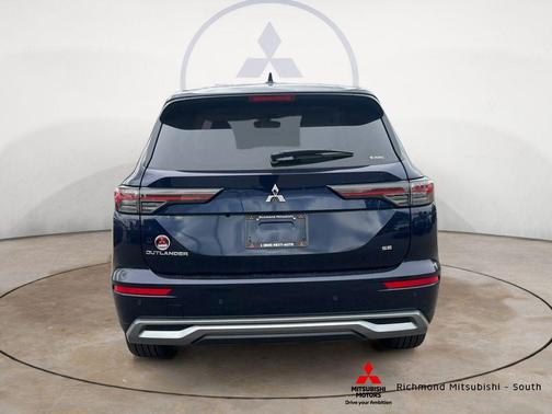 2026 Mitsubishi Outlander SE