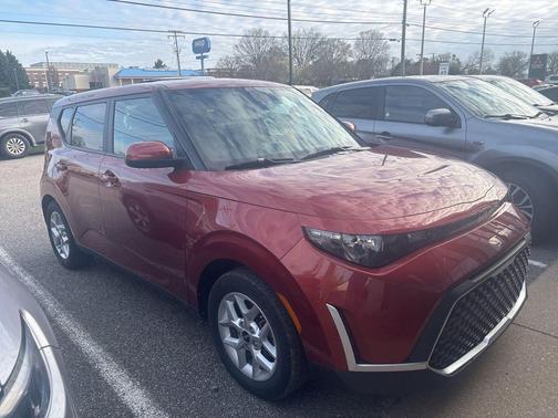 2023 Kia Soul LX