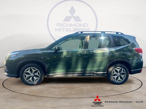 Cascade Green Silica 2023 Subaru Forester Premium
