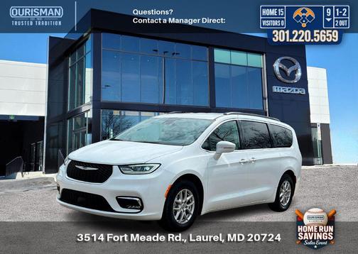 Bright White Clearcoat 2022 Chrysler Pacifica Touring L