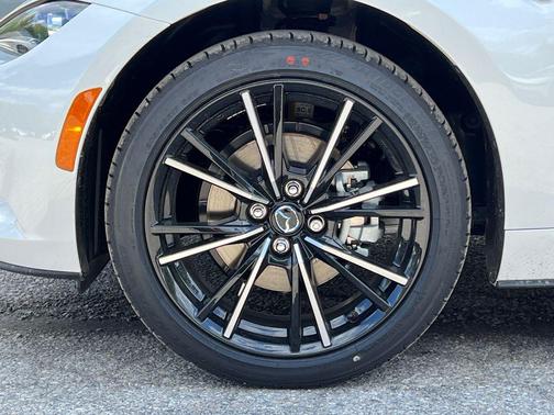 Snowflake White Pearl Mica 2026 Mazda MX-5 Miata Grand Touring