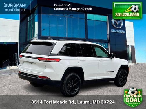 Bright White Clearcoat 2025 Jeep Grand Cherokee Altitude