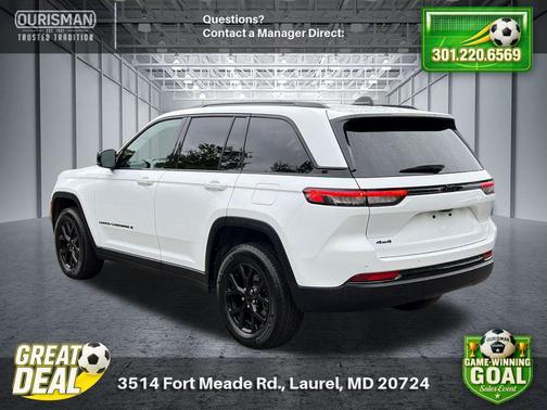 Bright White Clearcoat 2025 Jeep Grand Cherokee Altitude