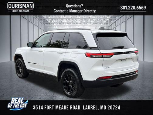Bright White Clearcoat 2025 Jeep Grand Cherokee Altitude