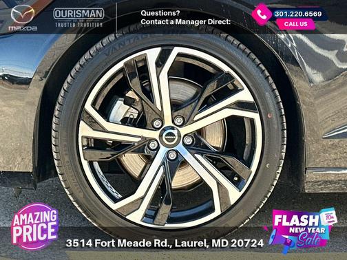 2024 Volvo S60 B5 Plus Dark Theme