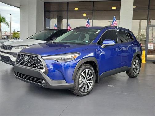 2023 Toyota Corolla Cross XLE