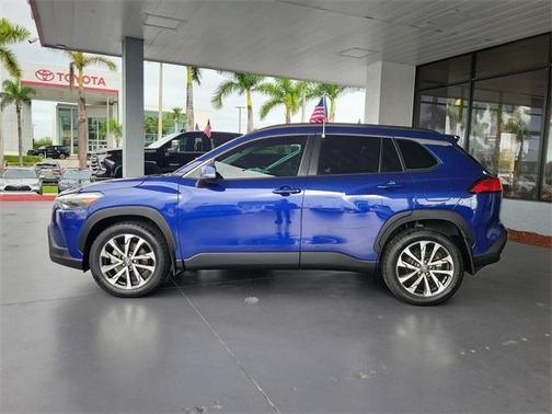 2023 Toyota Corolla Cross XLE