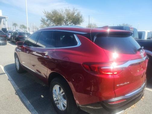 2020 Buick Enclave Essence
