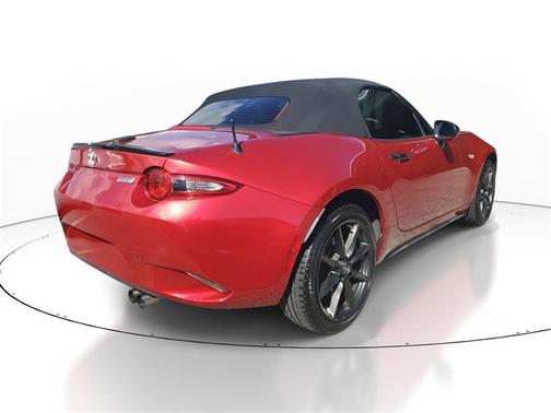 2016 Mazda MX-5 Miata Club