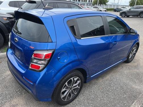 2020 Chevrolet Sonic FWD Hatchback LT 5-Door