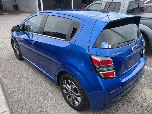 2020 Chevrolet Sonic FWD Hatchback LT 5-Door