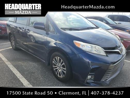 2020 Toyota Sienna XLE