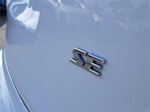 2018 Toyota RAV4 SE