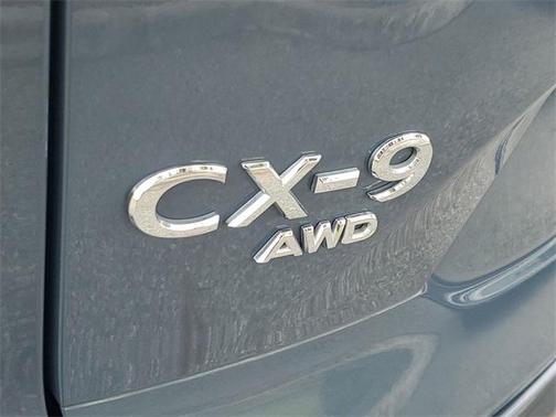 2023 Mazda CX-9 Carbon Edition