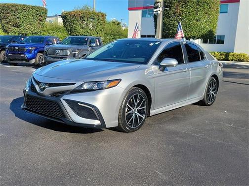 2023 Toyota Camry SE
