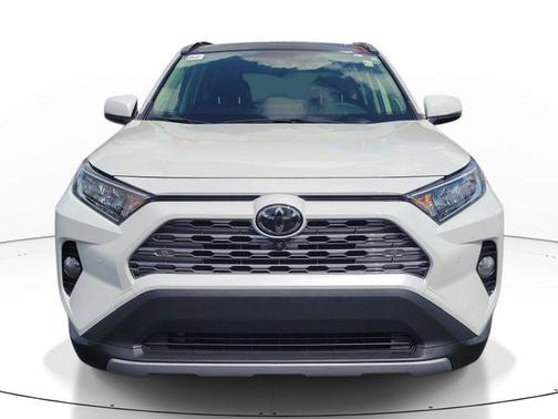 Blizzard Pearl 2021 Toyota RAV4 Limited