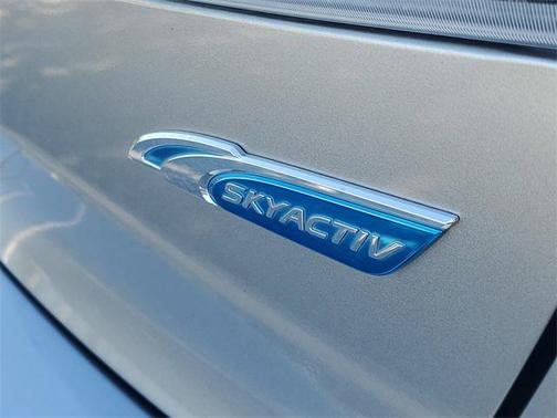 2013 Mazda Mazda3 i Touring