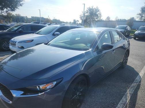 2022 Mazda Mazda3 Carbon Edition