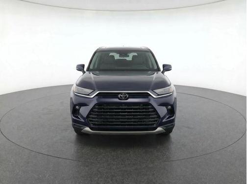 Blueprint 2025 Toyota Grand Highlander Platinum