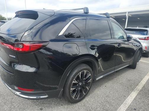 2024 Mazda CX-90 PHEV Premium Plus