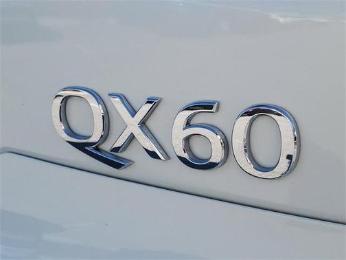 2016 INFINITI QX60 Base