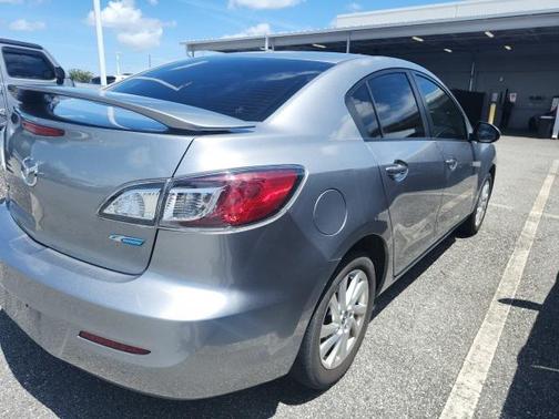 2013 Mazda Mazda3 s Grand Touring
