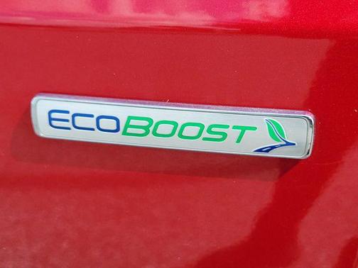 Rapid Red Metallic Tinted Clearcoat 2020 Ford Escape SE