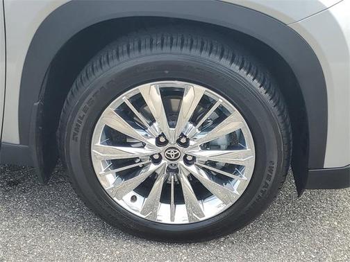 2024 Toyota Grand Highlander Platinum