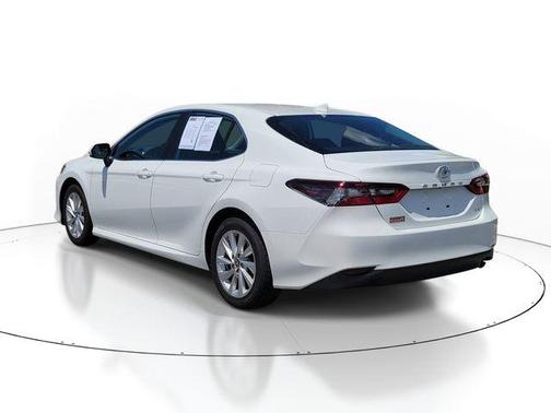 Ice Cap 2024 Toyota Camry LE