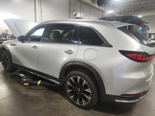 2025 Mazda CX-90 PHEV Premium Plus