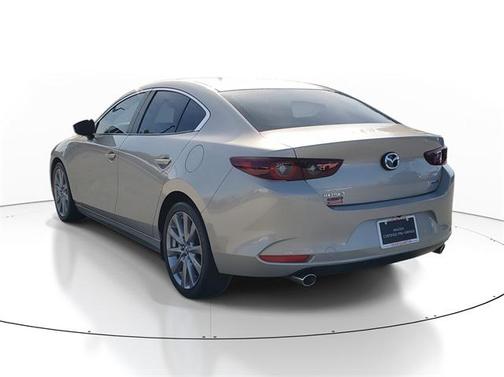 2022 Mazda Mazda3 FWD w/Preferred Package