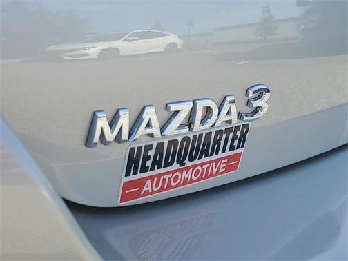2022 Mazda Mazda3 FWD w/Preferred Package
