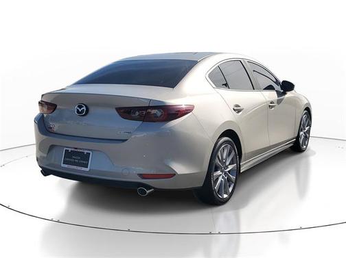 2022 Mazda Mazda3 FWD w/Preferred Package