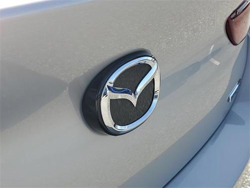 2022 Mazda Mazda3 FWD w/Preferred Package
