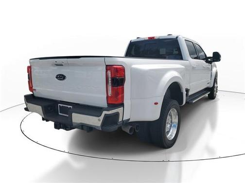 2023 Ford F-450 Lariat