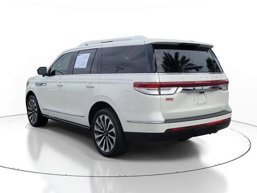 White Metallic 2024 Lincoln Navigator Reserve