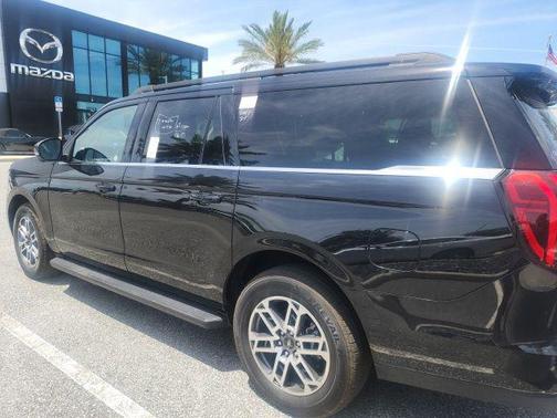 Agate Black Metallic 2025 Ford Expedition Max Active 4x4